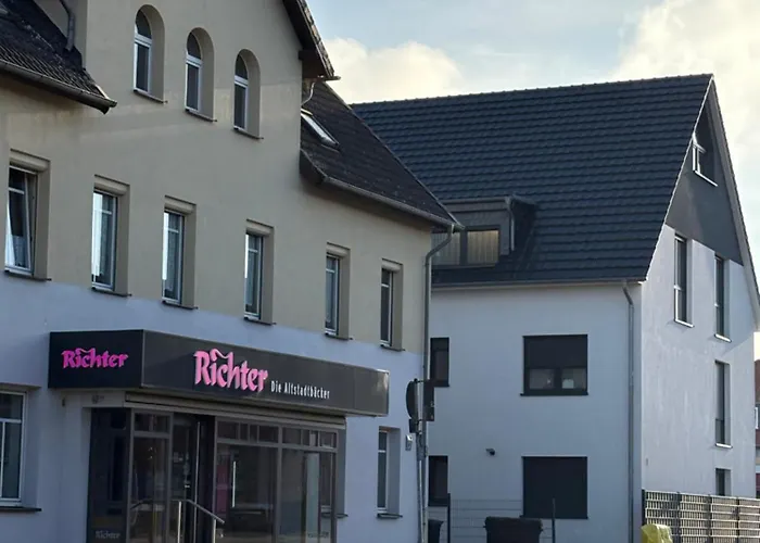 Daire 4 111 Qm Kueche, Grosses Balkon, 2x Bad Auto Parkplatz Citynah *