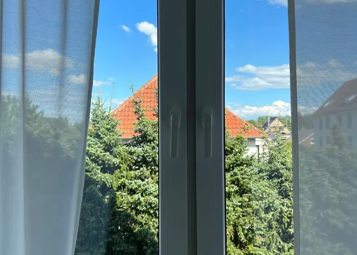 4 111 Qm Kueche, Grosses Balkon, 2x Bad Auto Parkplatz Citynah